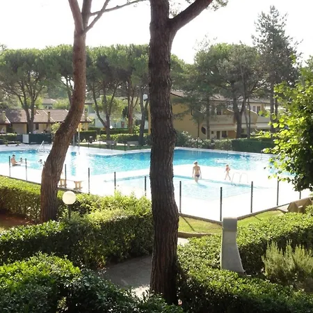 Appartamento Lovely Flat With Pool-beahost Bibione
