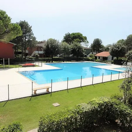 Lovely Flat With Pool-beahost * Bibione