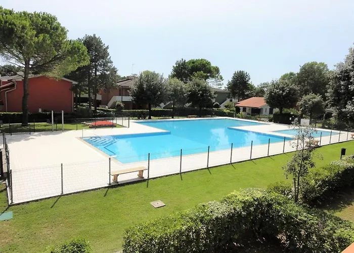 Lovely Flat With Pool-beahost * Bibione